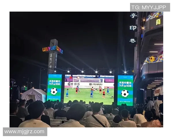 赛后分析:成都足球队与南京足球队的表现与状态全面对比 赛后分析:成都足球队与南京足球队的表现与状态全面对比